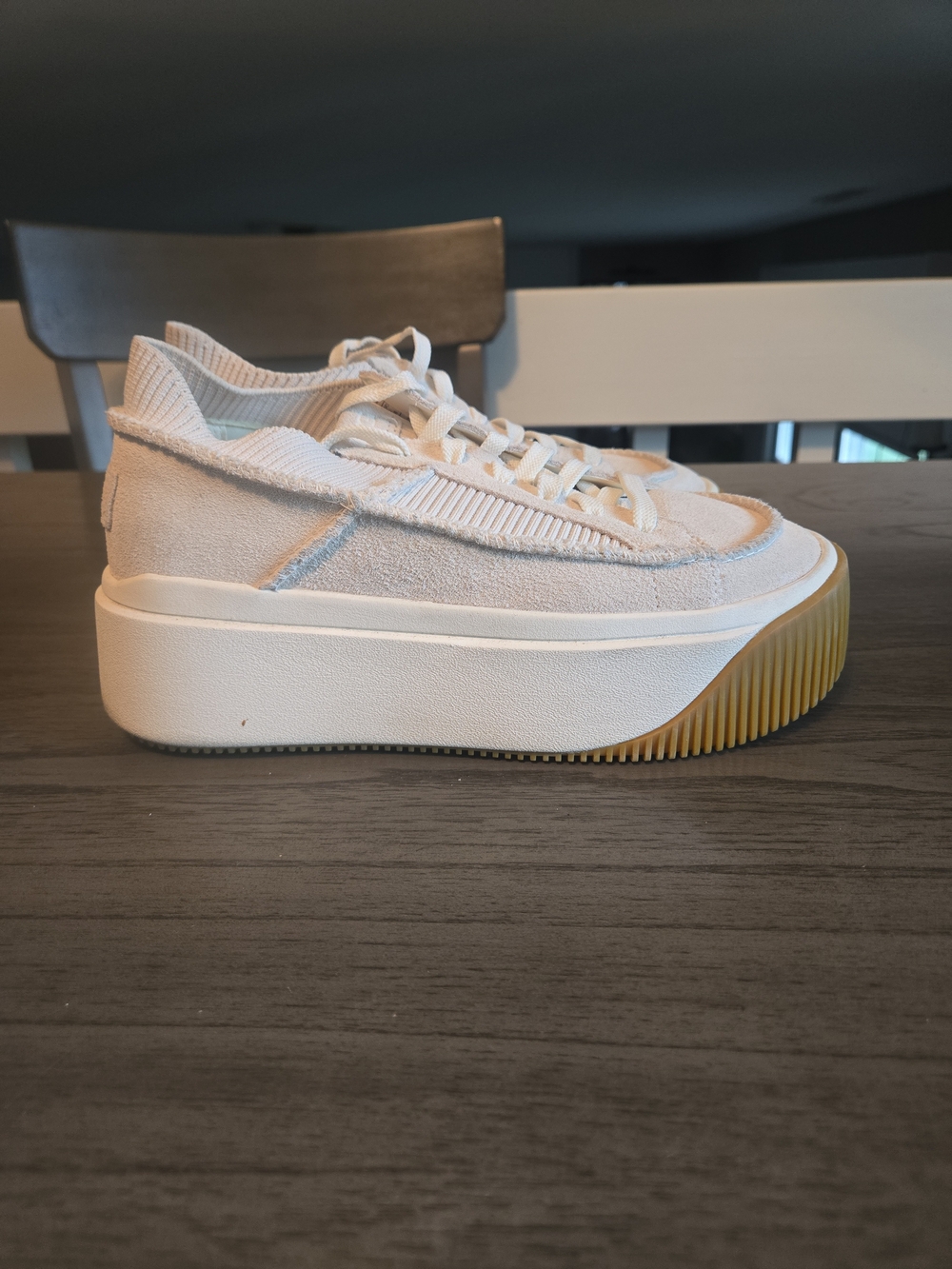 UGG EZ-DUZZIT ESSENTIAL LACE UP WHITE PLATFORM SNEAKER SHOES US 7